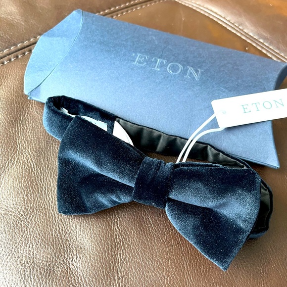 Eton Dark Blue Velvet Bow Tie - Ready Tied. NEW - Picture 3 of 4